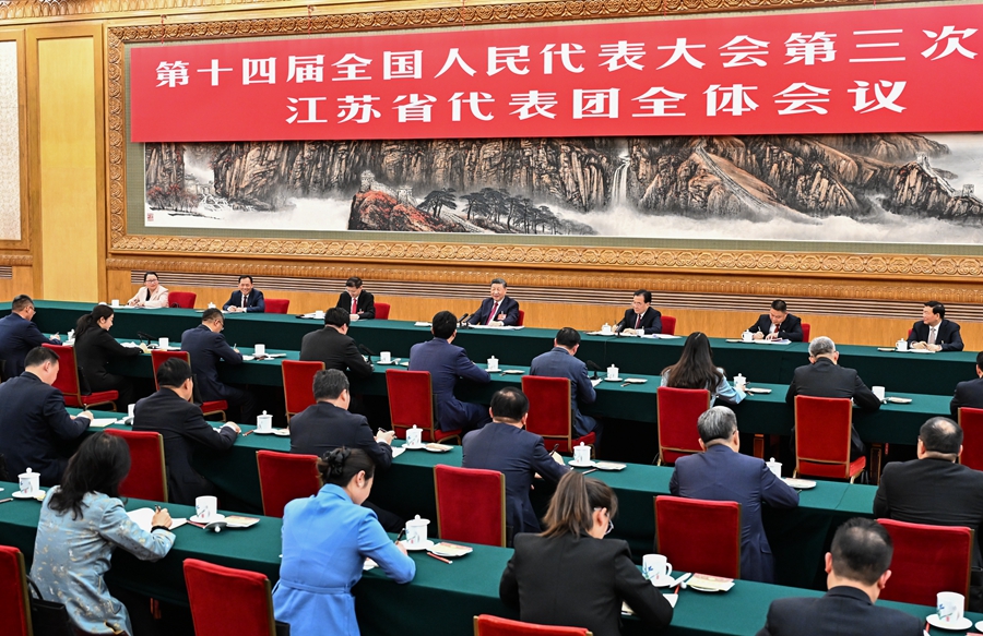 ??3月5日下午,中共中央總書記、國(guó)家主席、中央軍委主席習(xí)近平參加他所在的十四屆全國(guó)人大三次會(huì)議江蘇代表團(tuán)審議。