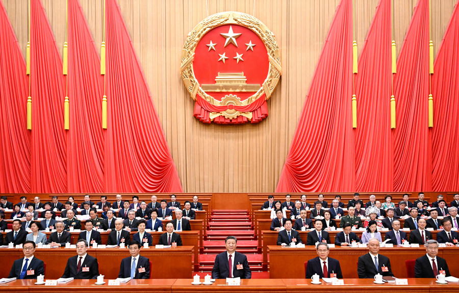 3月5日,第十四屆全國人民代表大會第三次會議在北京人民大會堂開幕。黨和國家領(lǐng)導(dǎo)人習(xí)近平、李強、王滬寧、蔡奇、丁薛祥、李希、韓正等出席大會。